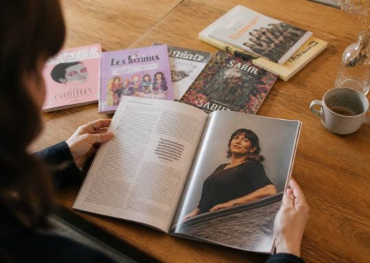 Magazines féministes : les voix qui transforment la culture et la société